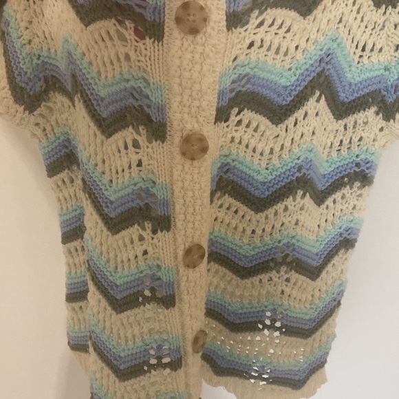 100% Cotton Crochet Sweater top with buttons Size Large Versona - Picture 4 of 9